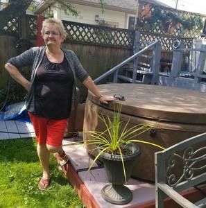 Meet your Posher, Joy